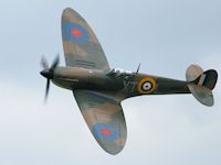 Spitfire Mk.IIa, Kemble 2008 - pic by Nigel Key