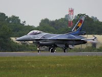 General Dynamics F-16 'Falcon', RIAT 2014 - pic by Nigel Key