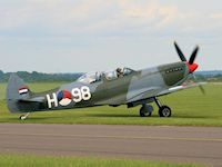 IAC161 - Spitfire Tr 9, Duxford 2007 - pic by Nigel Key